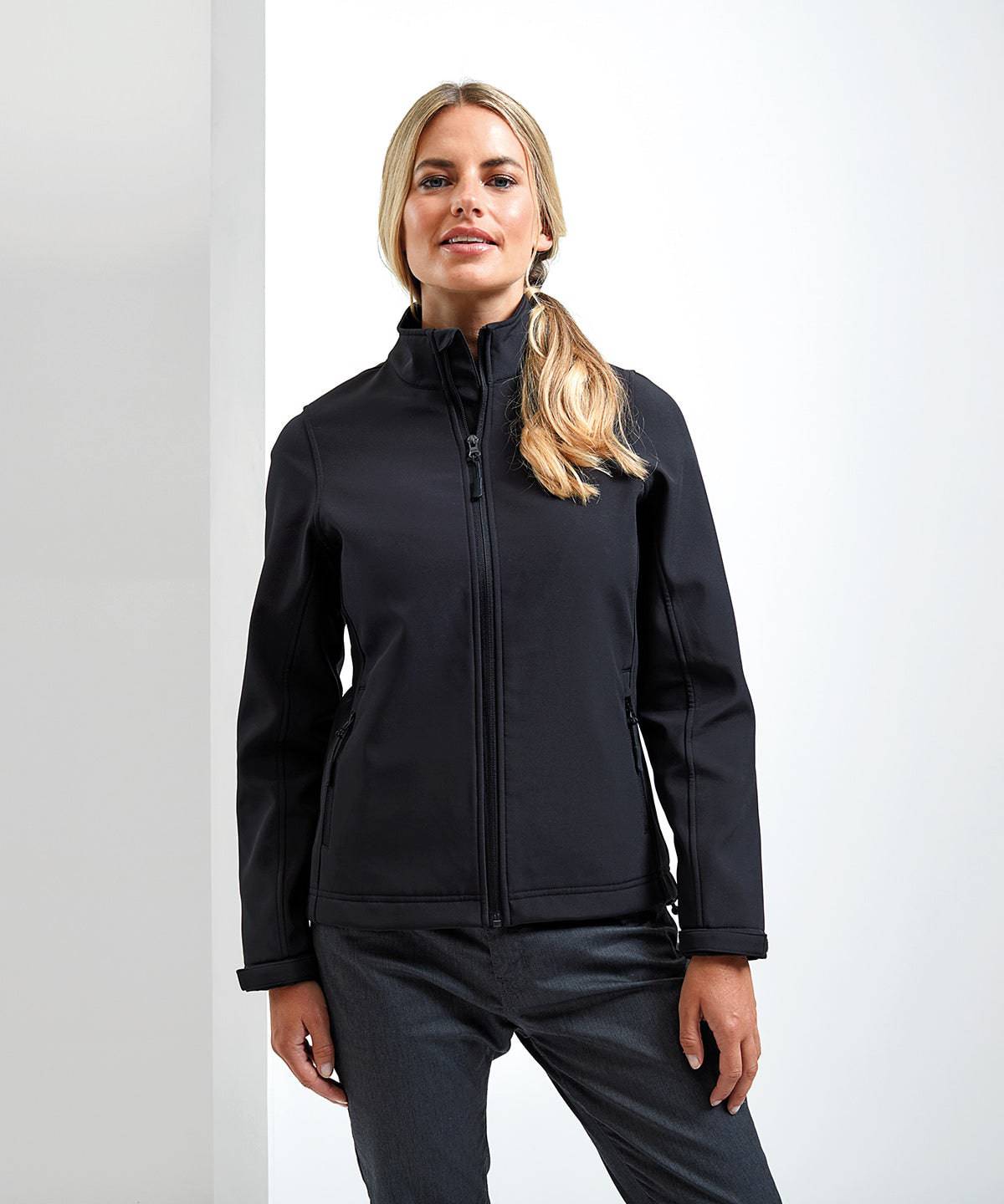 Womens Windchecker® printable and recycled softshell jacket