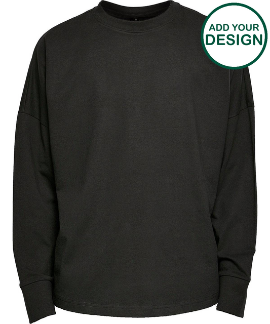 Oversize cut on sleeve long sleeve