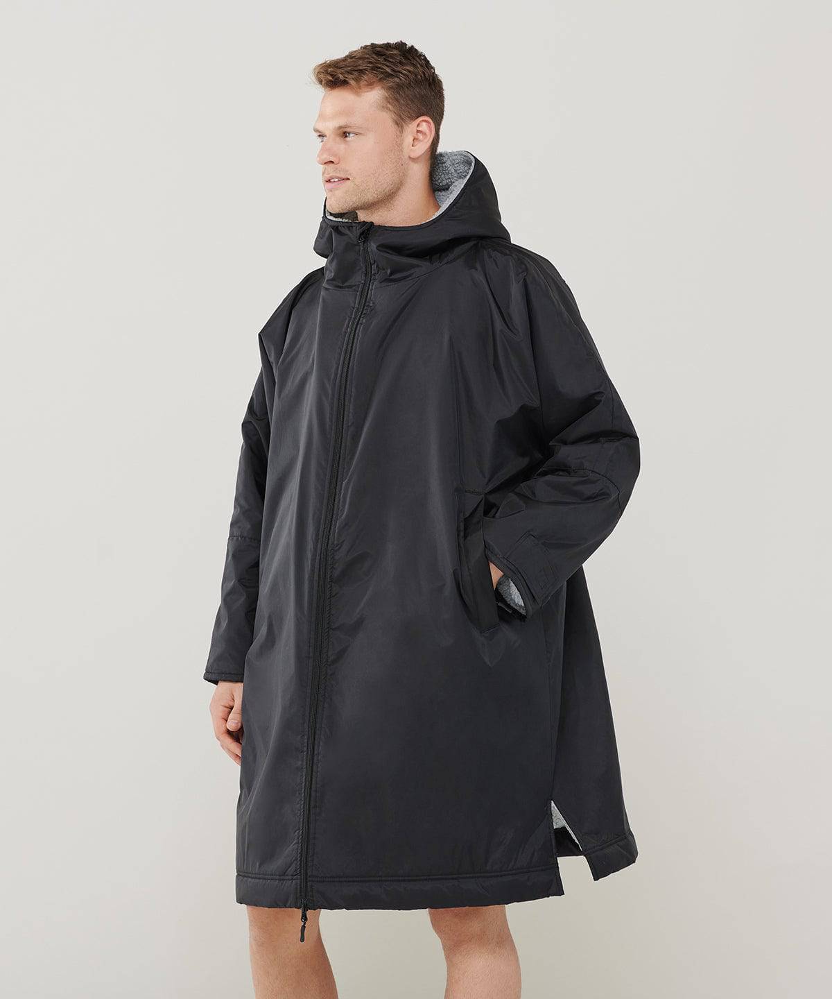 All-weather robe