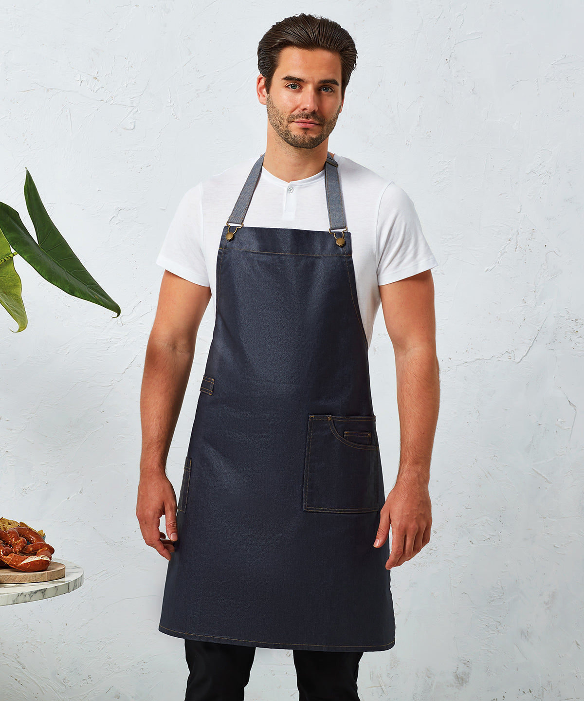 District waxed-look denim bib apron