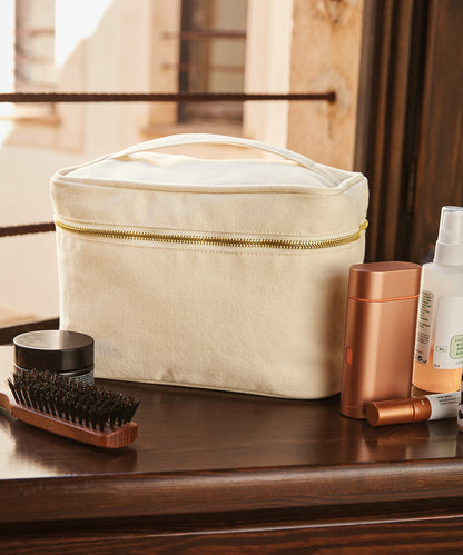 Canvas vanity case